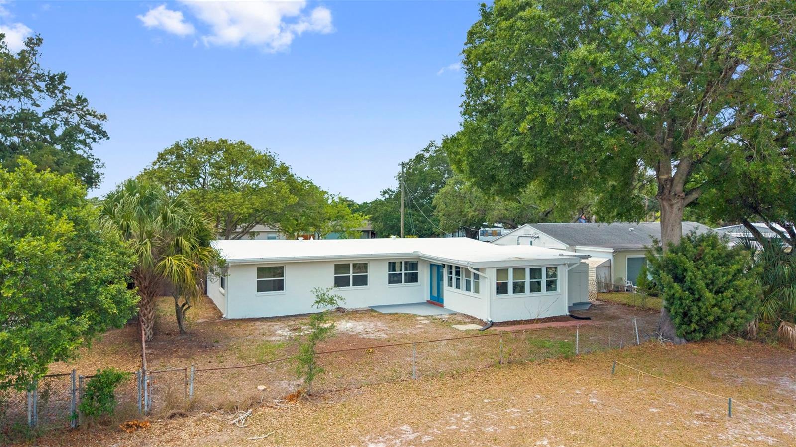 10221 N FLEETWOOD DR, TAMPA, FL, 33612