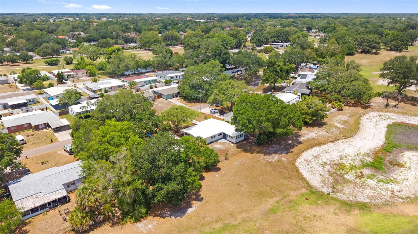10221 N FLEETWOOD DR, TAMPA, FL, 33612