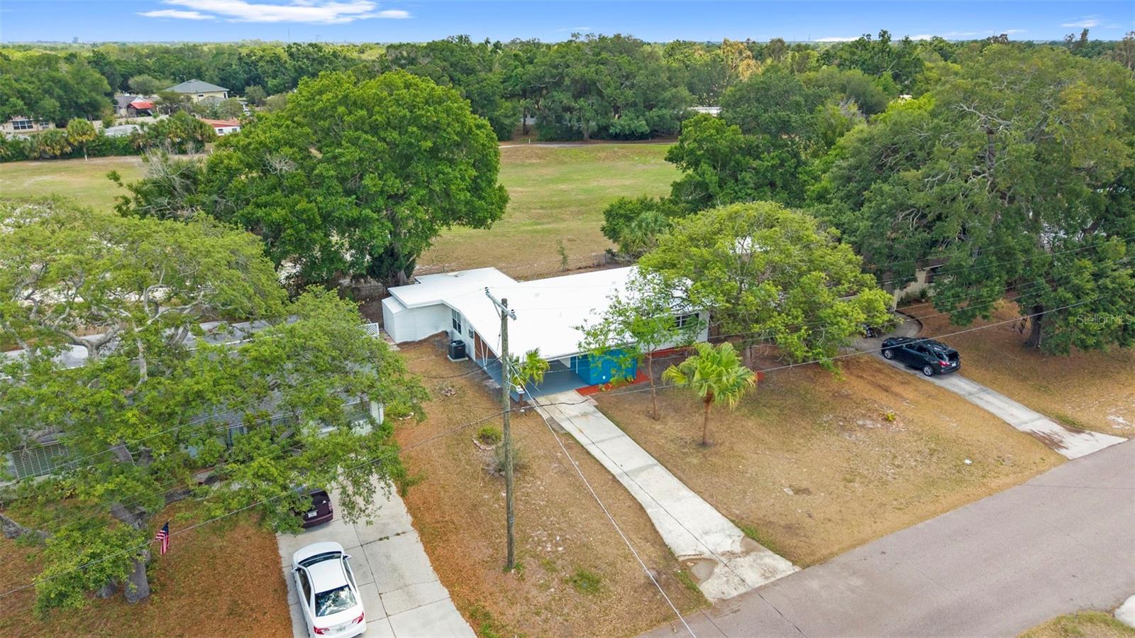 10221 N FLEETWOOD DR, TAMPA, FL, 33612