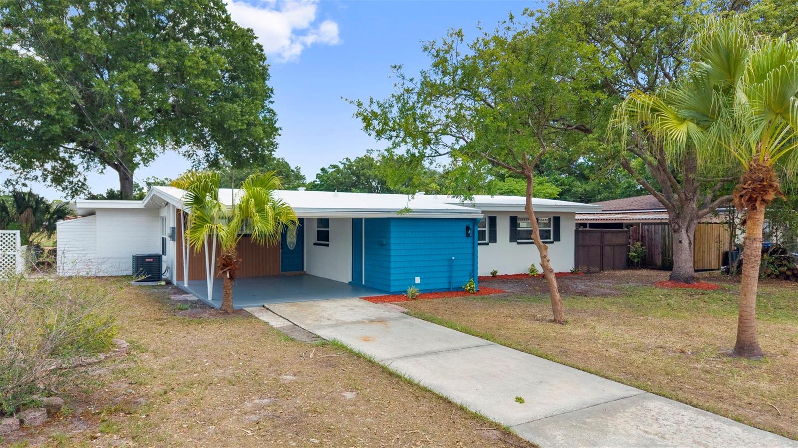 10221 N FLEETWOOD DR, TAMPA, FL, 33612