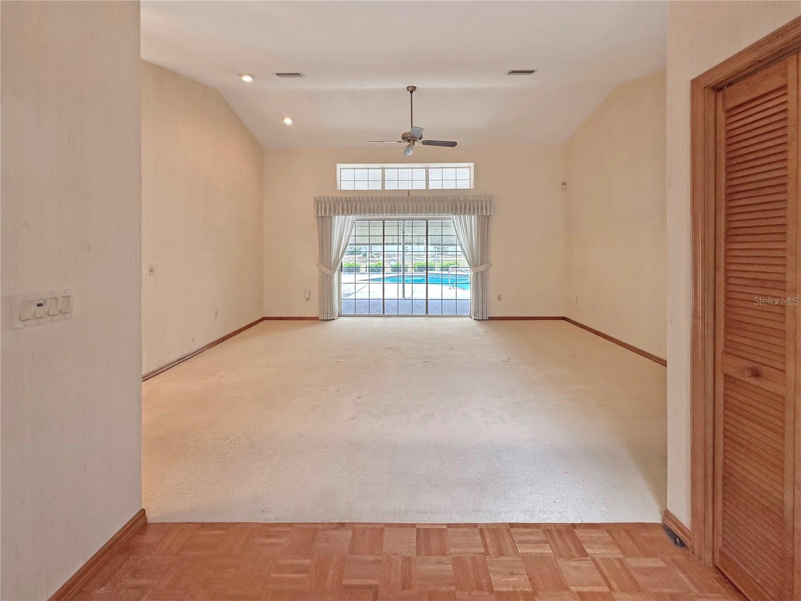 8262 DELAWARE DR, WEEKI WACHEE, FL, 34607