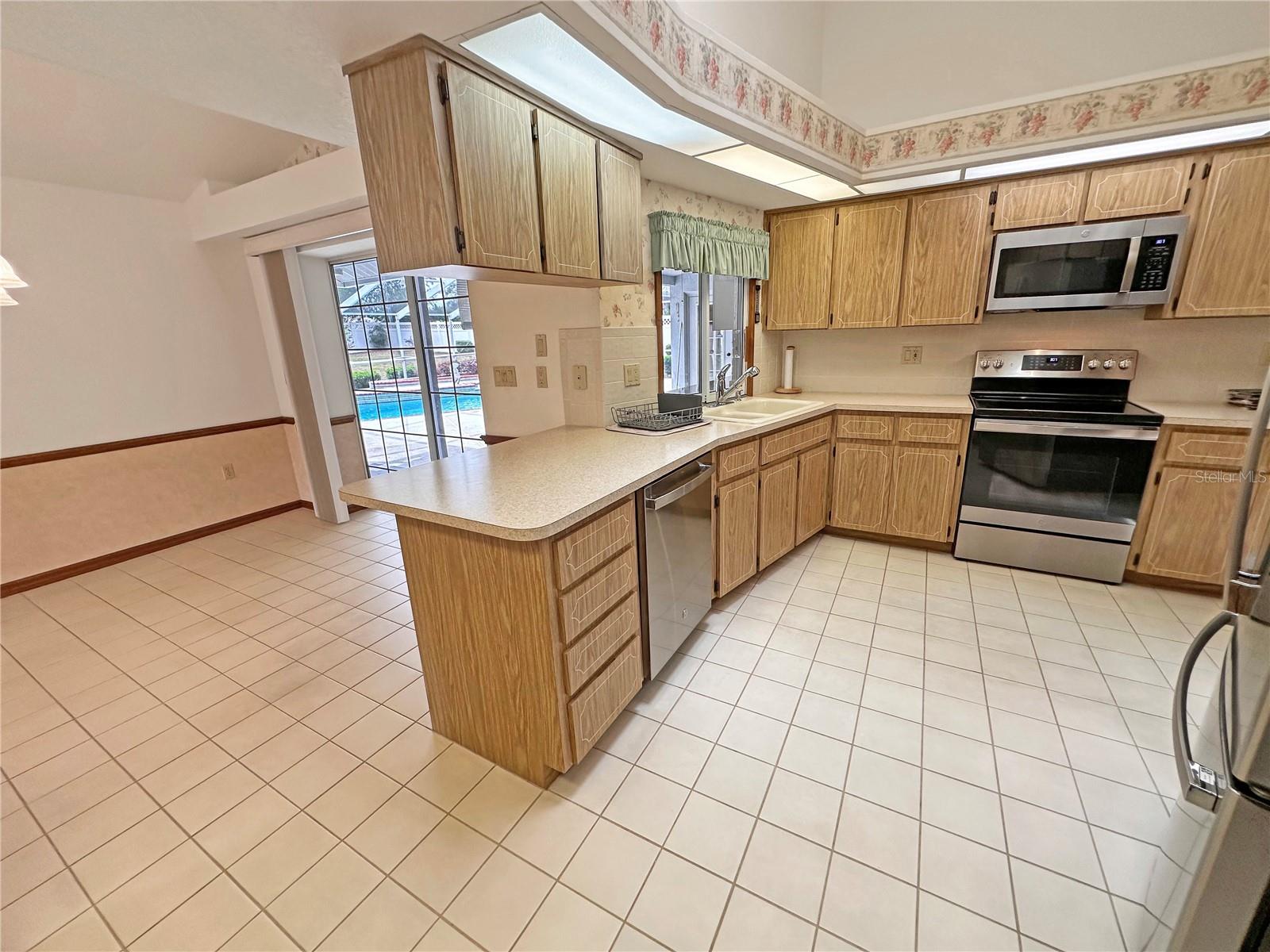 8262 DELAWARE DR, WEEKI WACHEE, FL, 34607