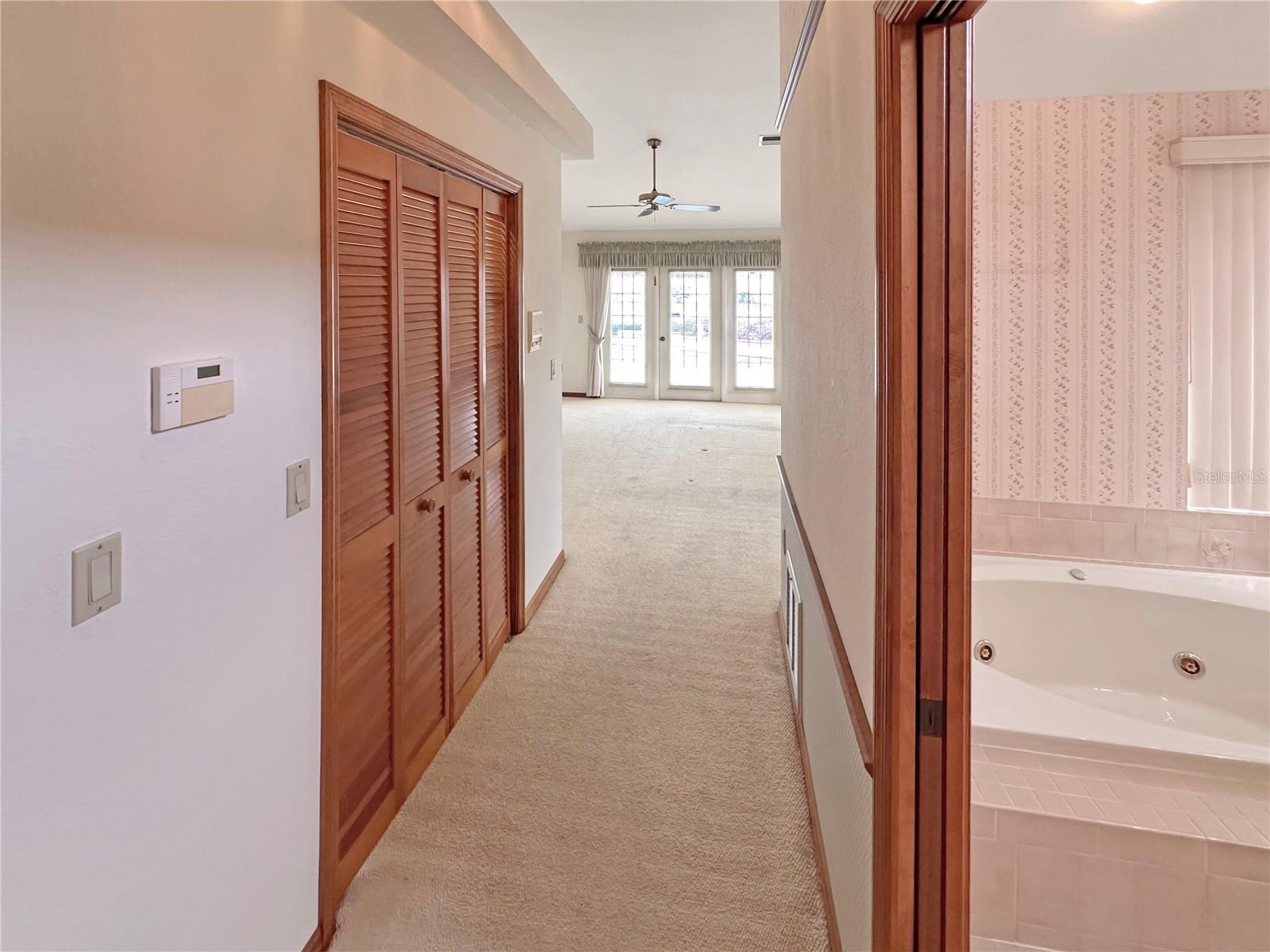 8262 DELAWARE DR, WEEKI WACHEE, FL, 34607