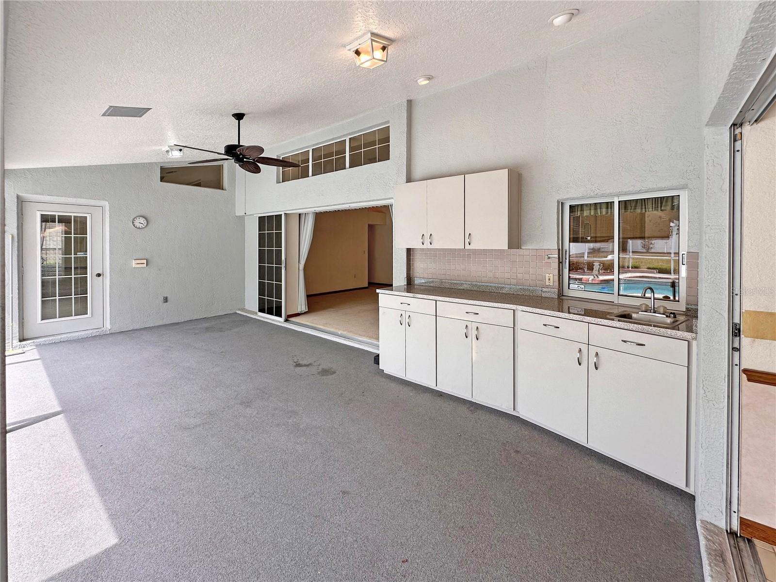 8262 DELAWARE DR, WEEKI WACHEE, FL, 34607