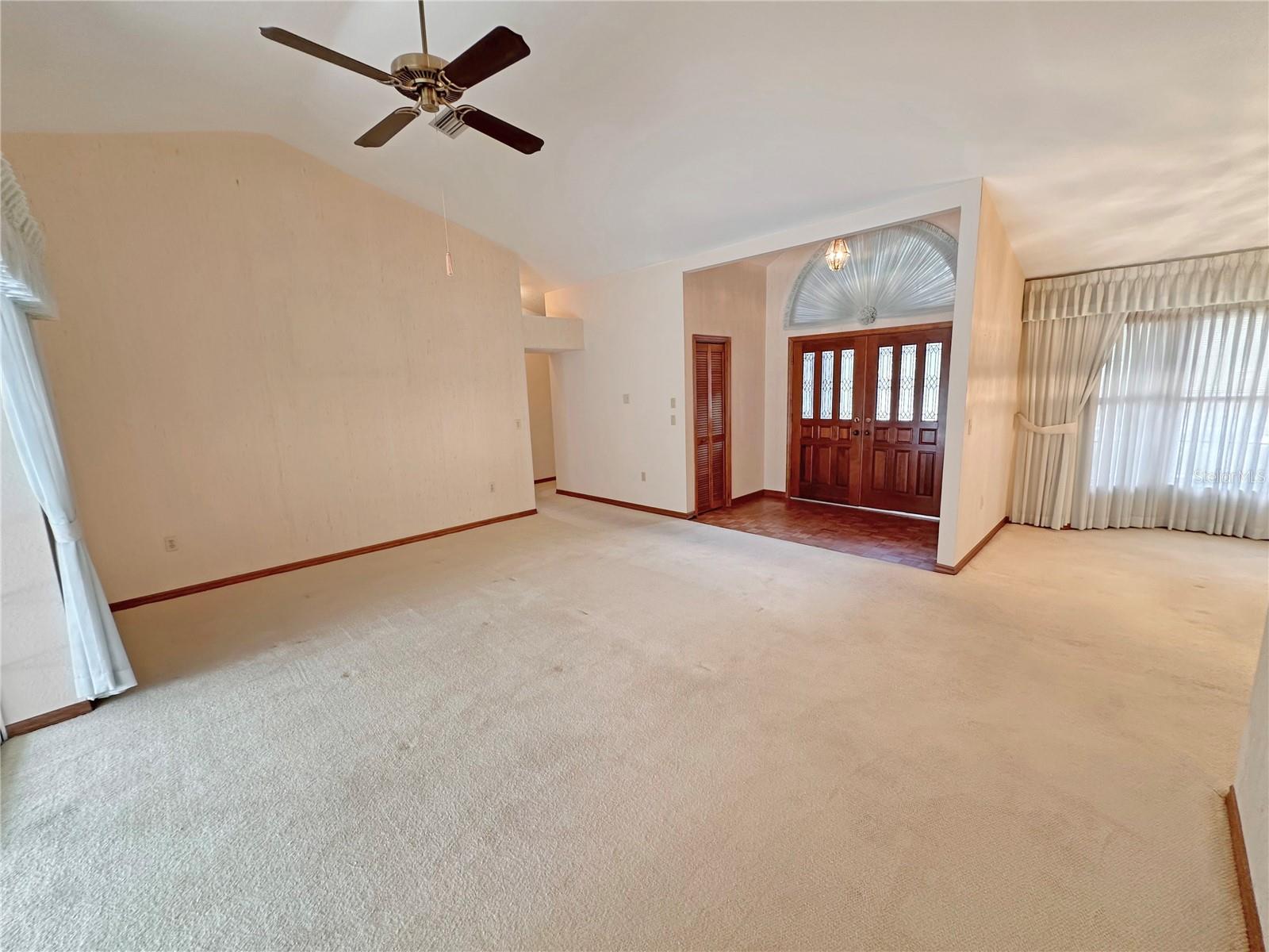 8262 DELAWARE DR, WEEKI WACHEE, FL, 34607