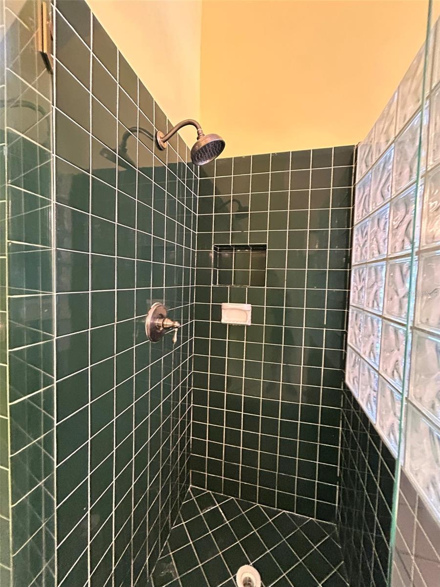 5106 STONEHURST RD, TAMPA, FL, 33647