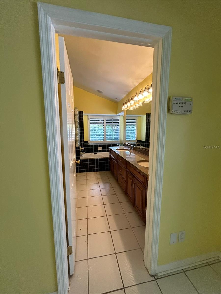 5106 STONEHURST RD, TAMPA, FL, 33647
