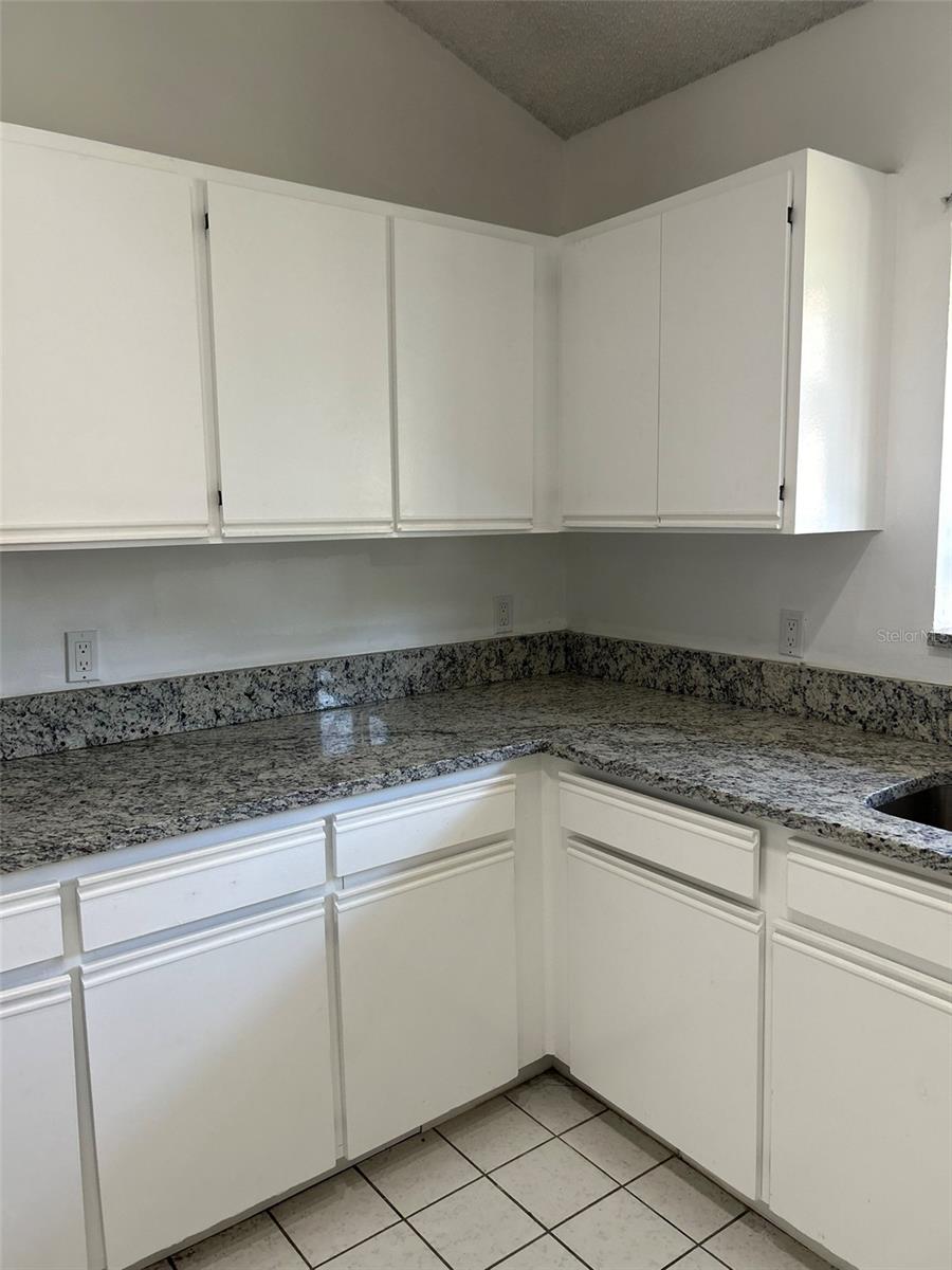 5106 STONEHURST RD, TAMPA, FL, 33647