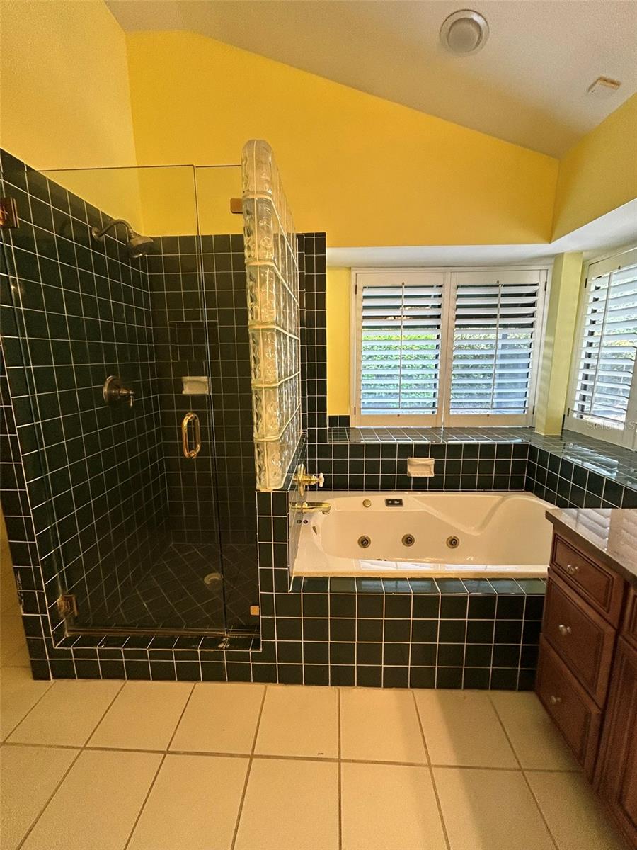 5106 STONEHURST RD, TAMPA, FL, 33647
