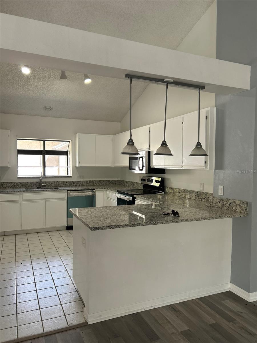 5106 STONEHURST RD, TAMPA, FL, 33647
