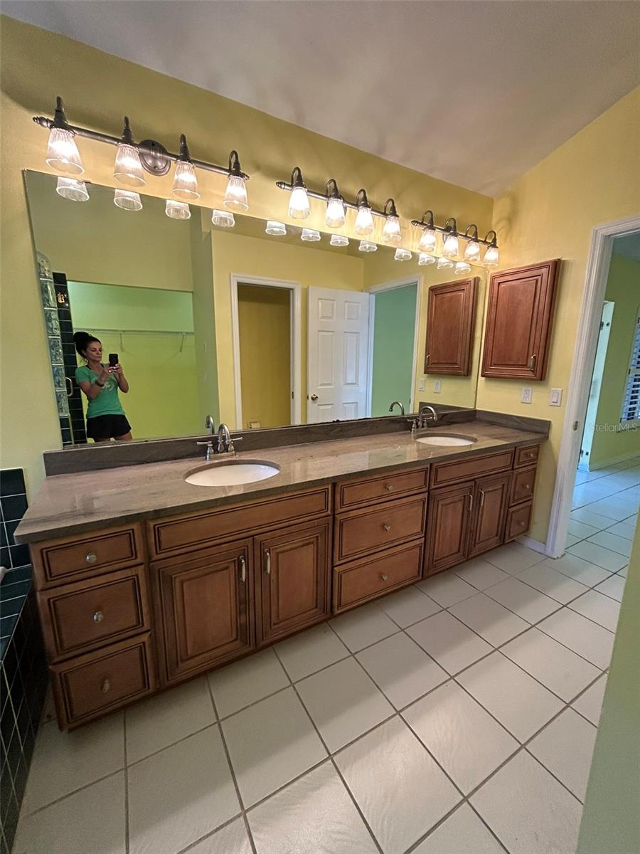 5106 STONEHURST RD, TAMPA, FL, 33647