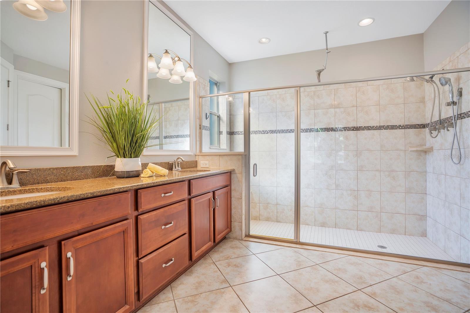4684 SOUTHERN VALLEY LOOP, BROOKSVILLE, FL, 34601