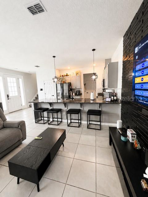 1880 CROSS PRAIRIE PKWY, KISSIMMEE, FL, 34744