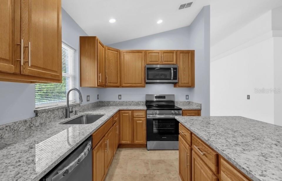 608 BRIDGE CREEK BLVD, OCOEE, FL, 34761