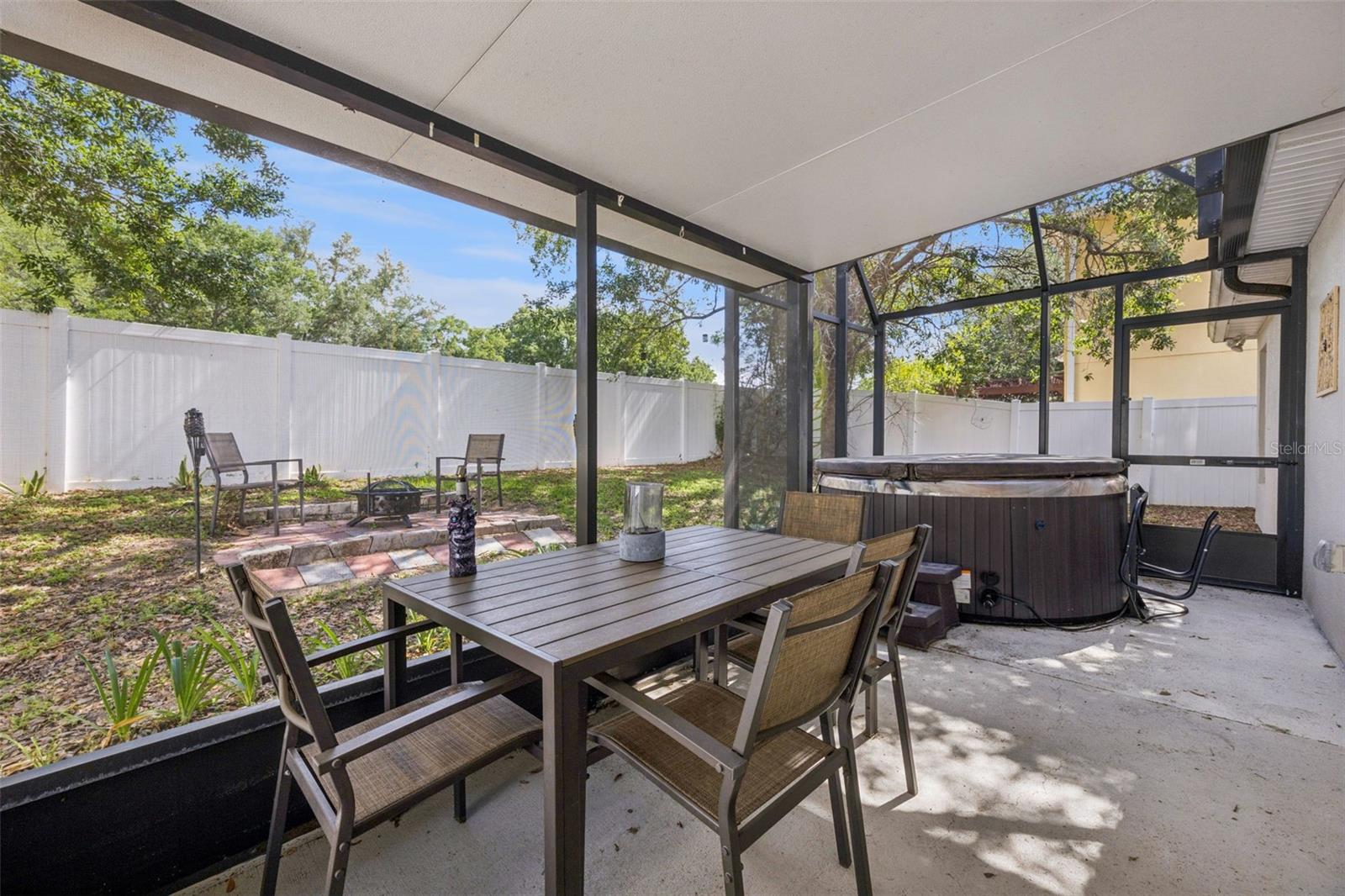 2523 MARTINS RUN, TAVARES, FL, 32778