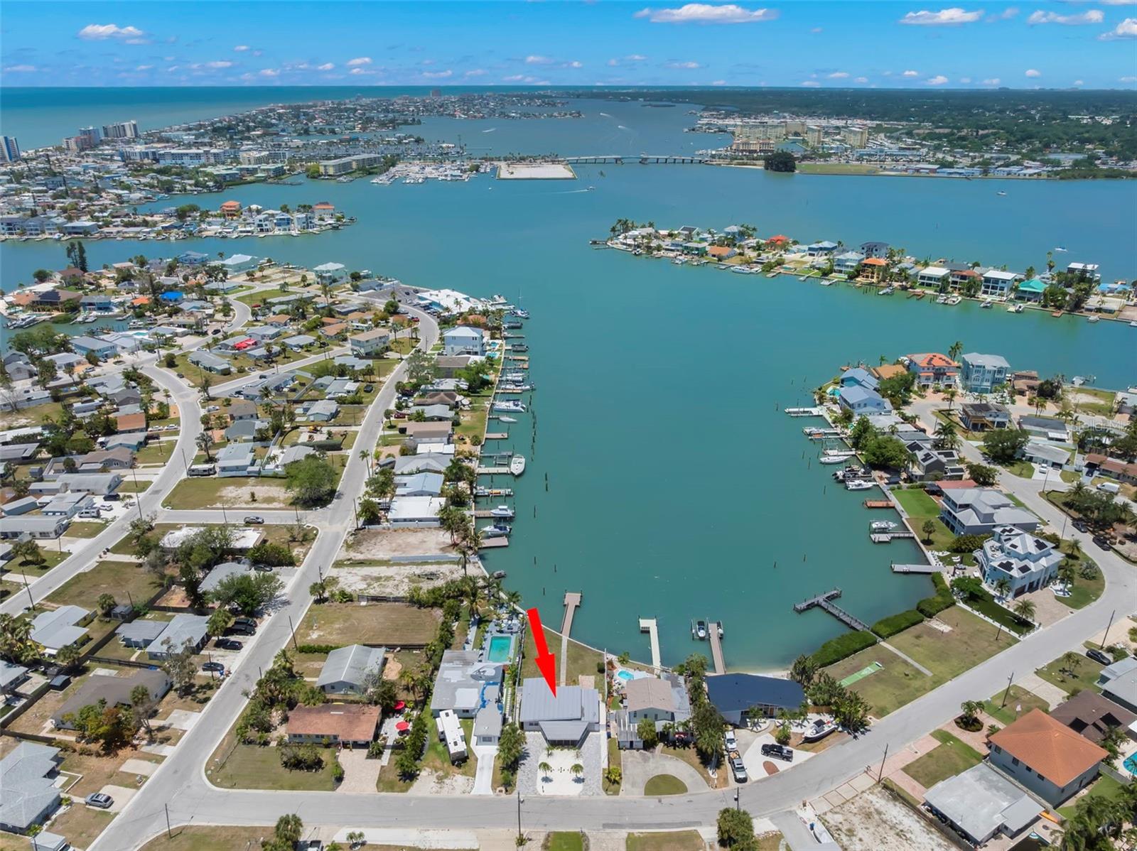 708 SUNSET CV, MADEIRA BEACH, FL, 33708