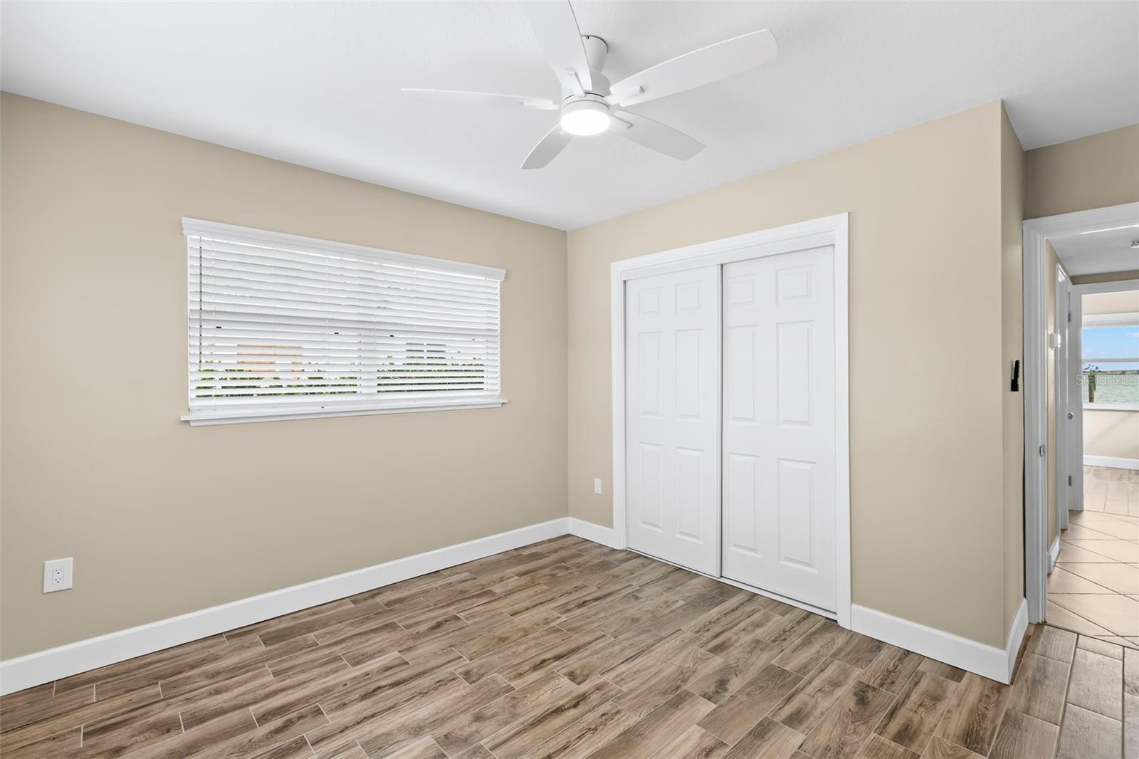 708 SUNSET CV, MADEIRA BEACH, FL, 33708