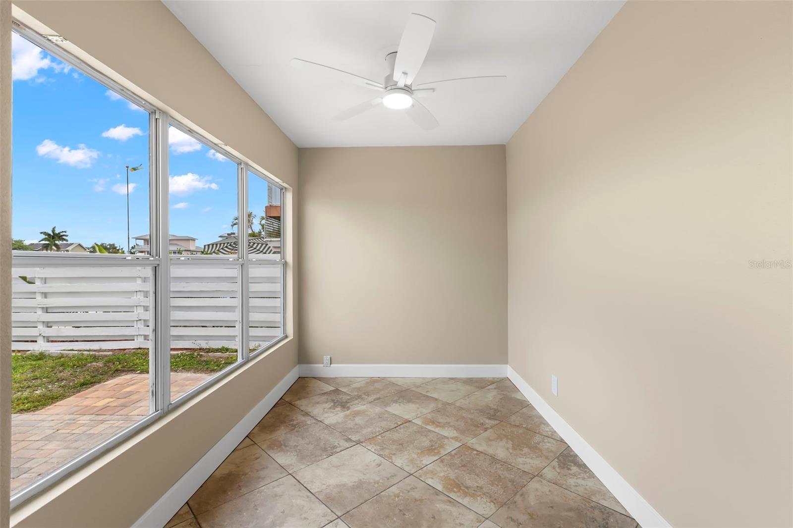 708 SUNSET CV, MADEIRA BEACH, FL, 33708