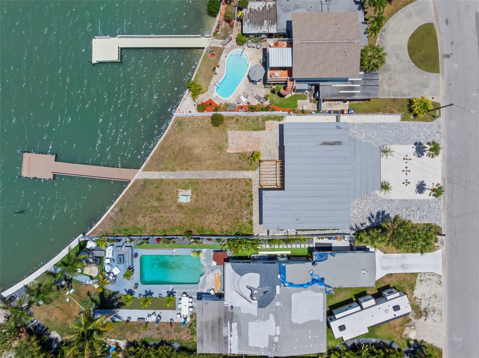 708 SUNSET CV, MADEIRA BEACH, FL, 33708