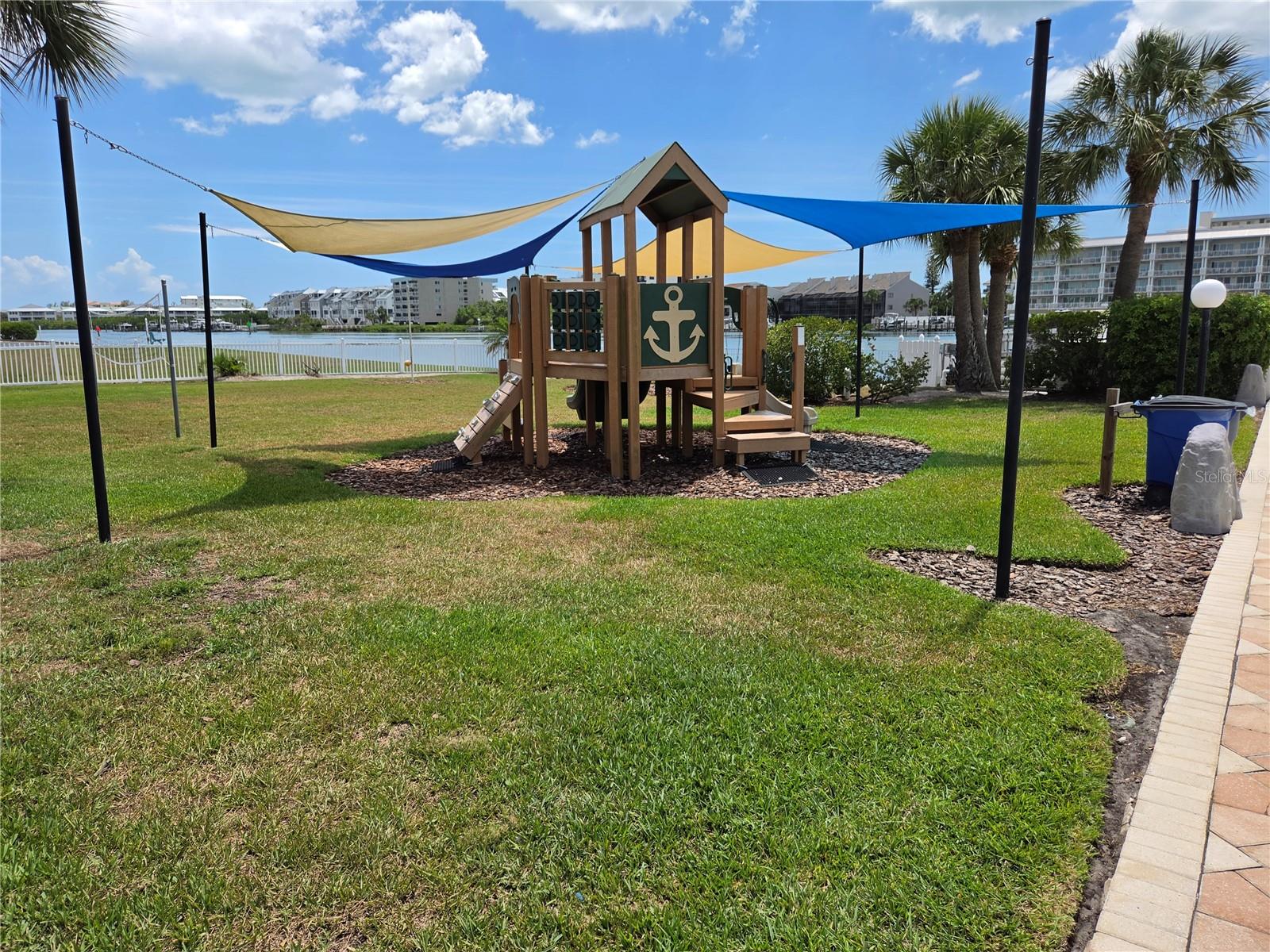 10351 REGAL DR #3, LARGO, FL, 33774