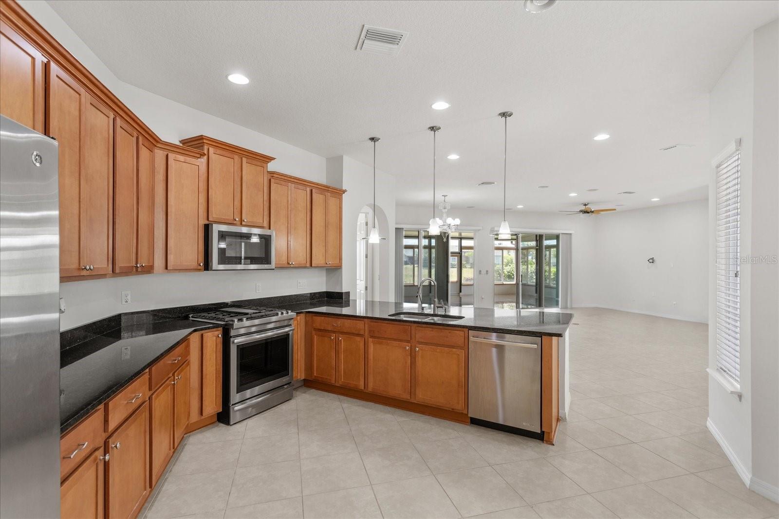 124 BALMY COAST RD, GROVELAND, FL, 34736