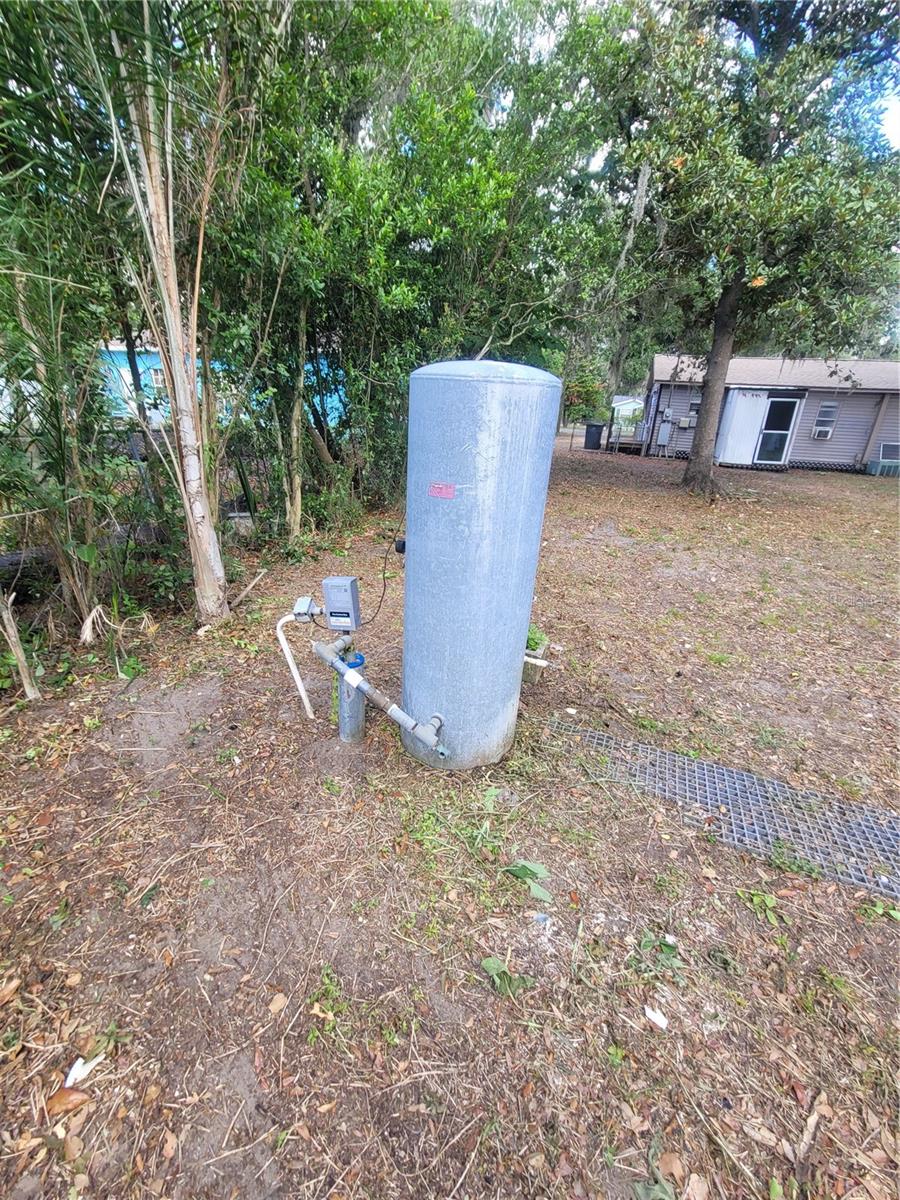 2831 N VALRICO RD, SEFFNER, FL, 33584