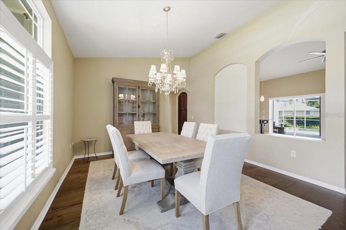 2726 VALENCIA GROVE DR, VALRICO, FL, 33596