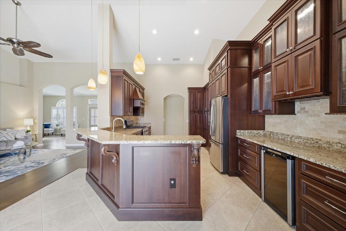2726 VALENCIA GROVE DR, VALRICO, FL, 33596