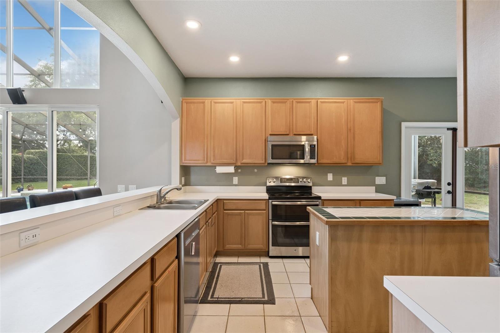 2401 STONEVIEW RD, ORLANDO, FL, 32806
