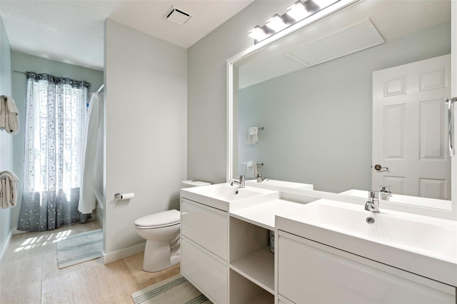 2401 STONEVIEW RD, ORLANDO, FL, 32806