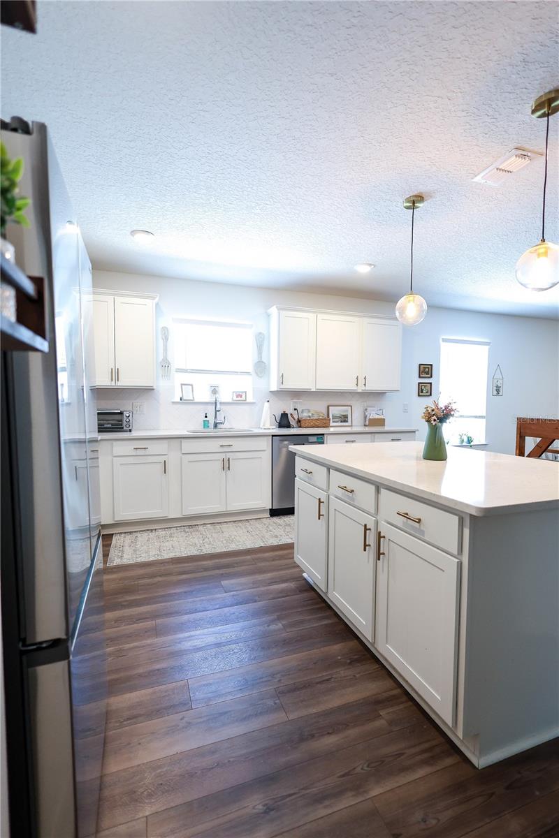 9553 SUMMERS CAY CIR, THONOTOSASSA, FL, 33592