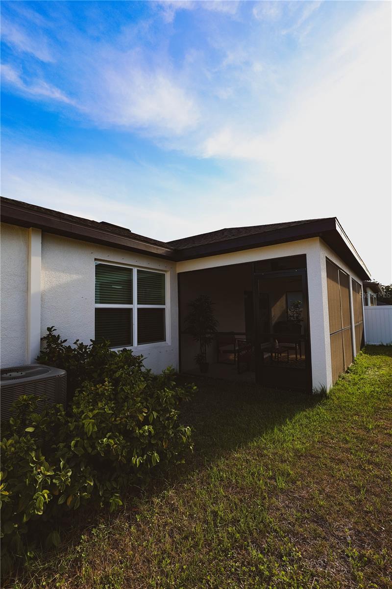 9553 SUMMERS CAY CIR, THONOTOSASSA, FL, 33592