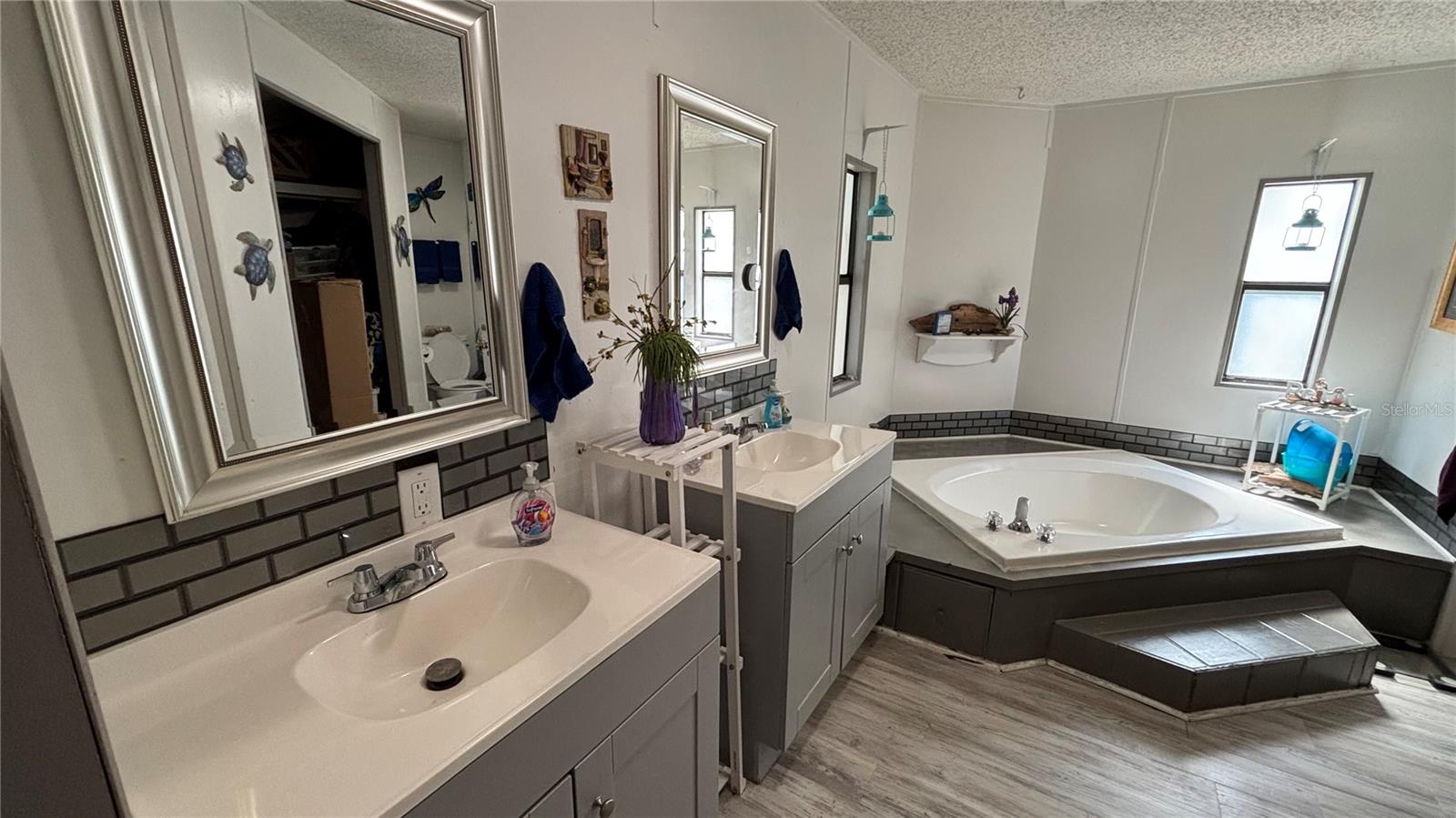 14902 NE 142ND ST, WALDO, FL, 32694