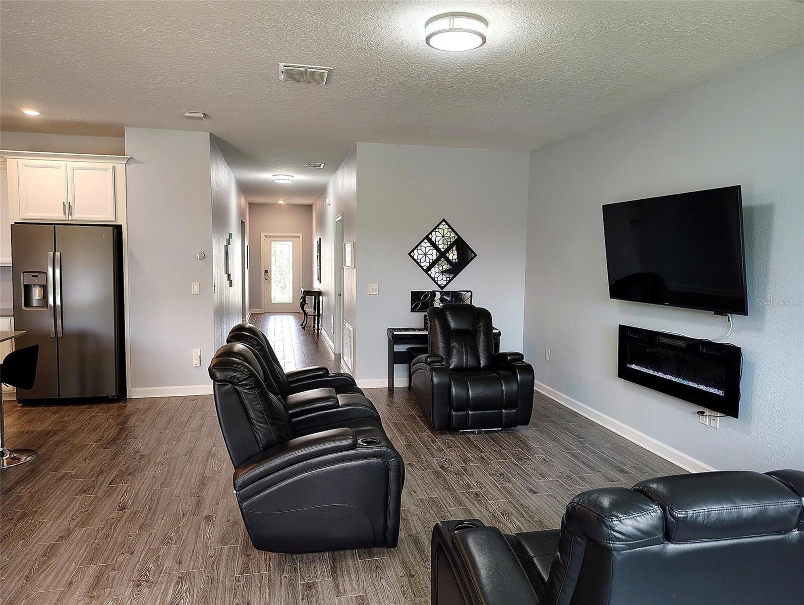 1047 OAK BLUFF DR, DAVENPORT, FL, 33837