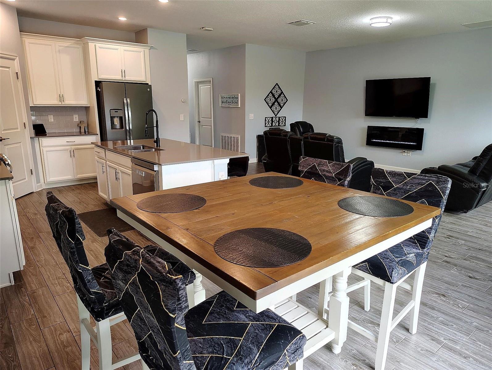 1047 OAK BLUFF DR, DAVENPORT, FL, 33837
