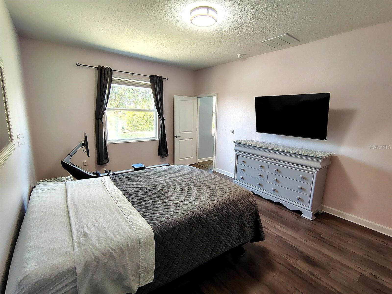 1047 OAK BLUFF DR, DAVENPORT, FL, 33837