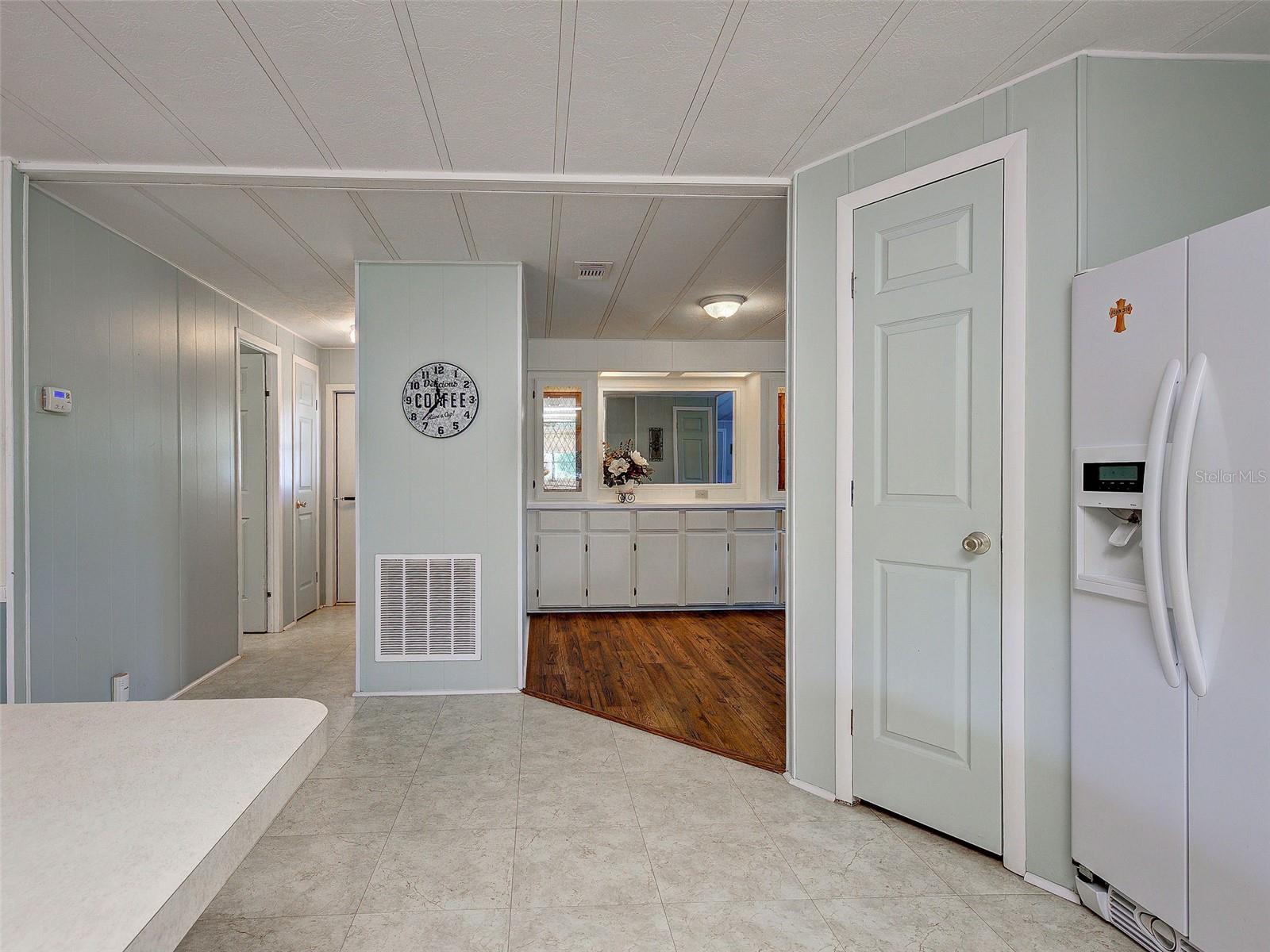 3331 GOLDFINCH LN, ENGLEWOOD, FL, 34224