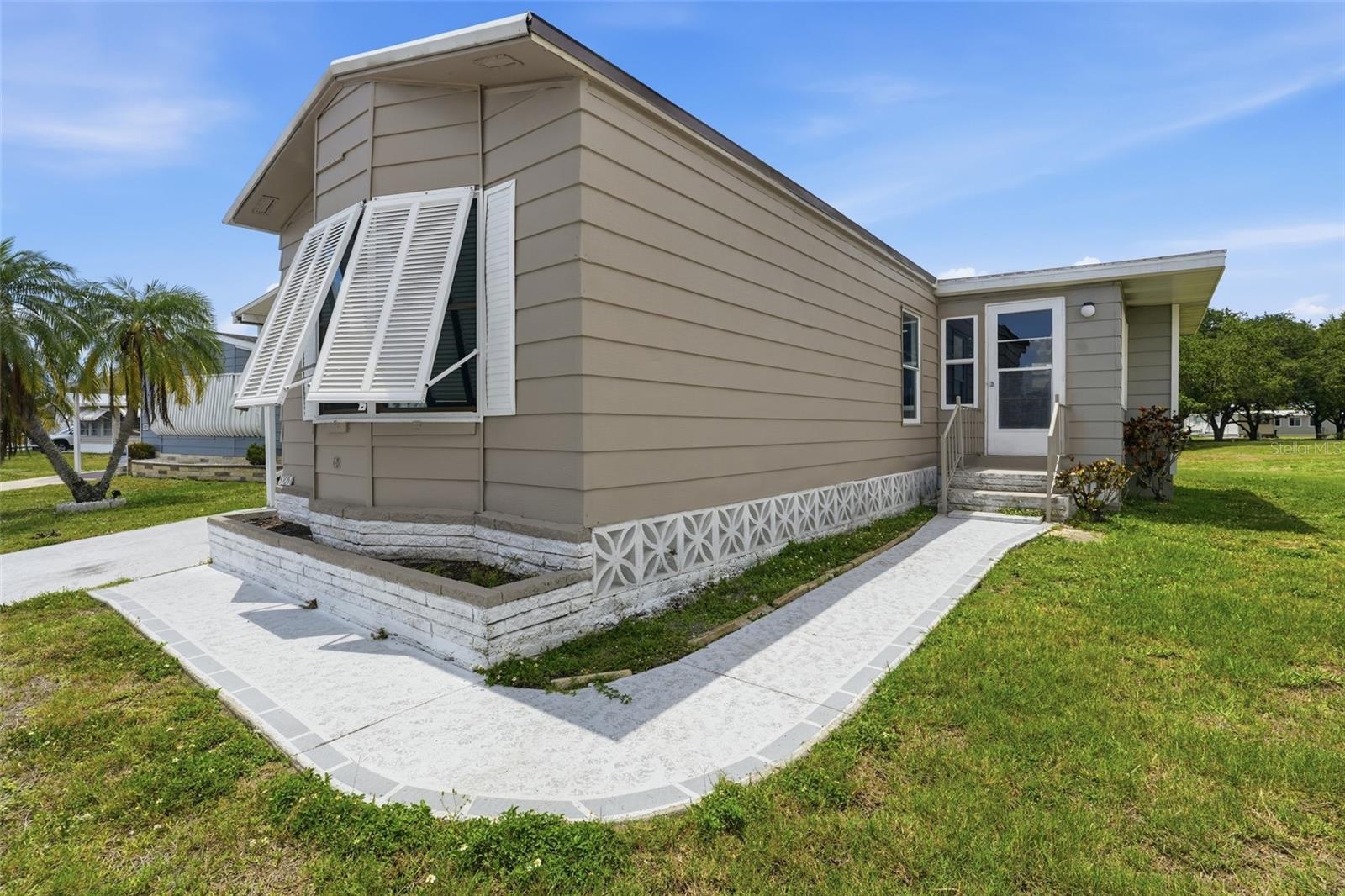 5705 HOLIDAY PARK BLVD, NORTH PORT, FL, 34287