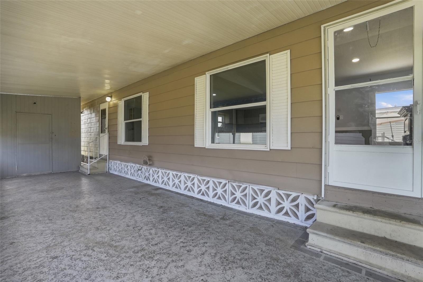 5705 HOLIDAY PARK BLVD, NORTH PORT, FL, 34287