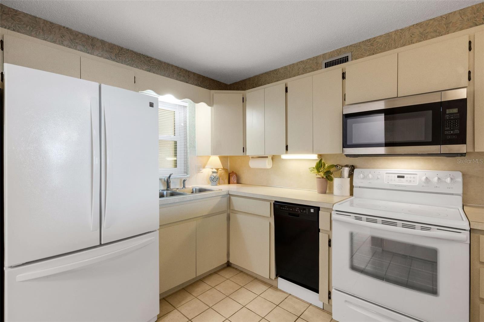 7665 SUN ISLAND DR S #407, SOUTH PASADENA, FL, 33707