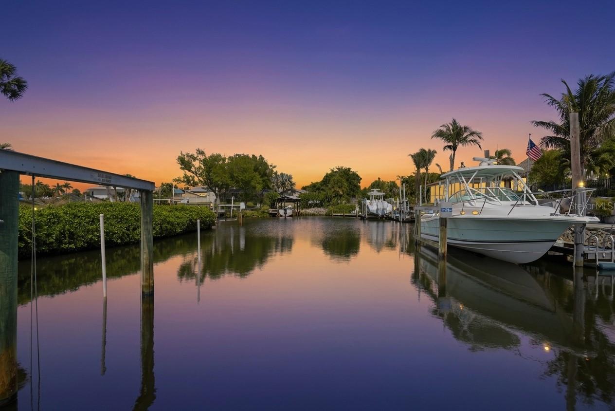 314 S SHORE DR, OSPREY, FL, 34229
