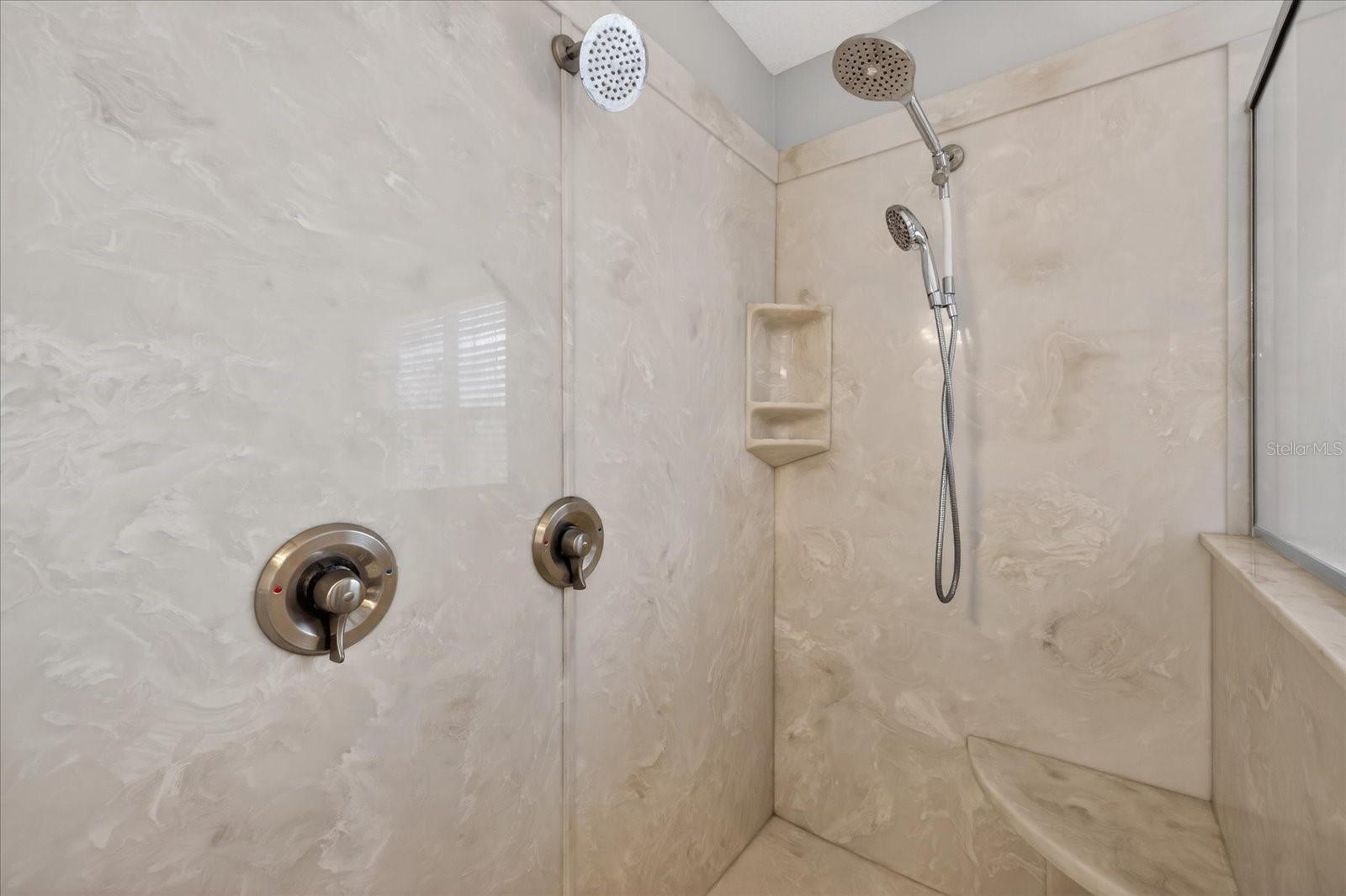 11115 AVERY OAKS DR, TAMPA, FL, 33625