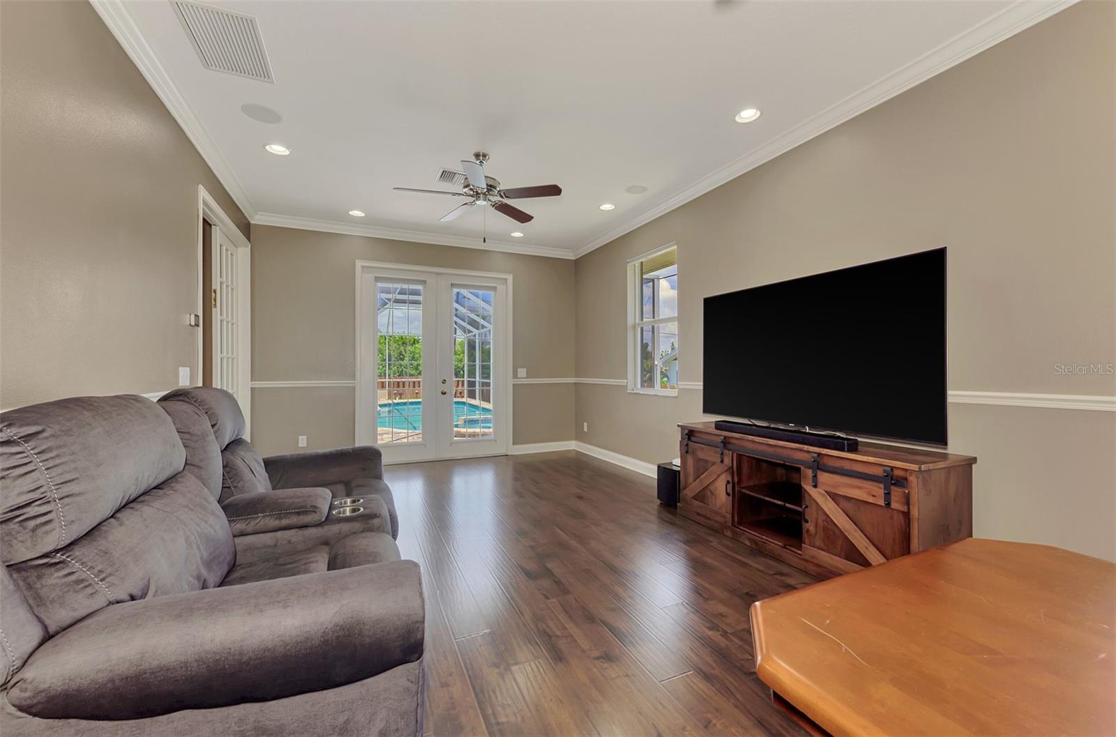 935 GRAHAM RD, VENICE, FL, 34293