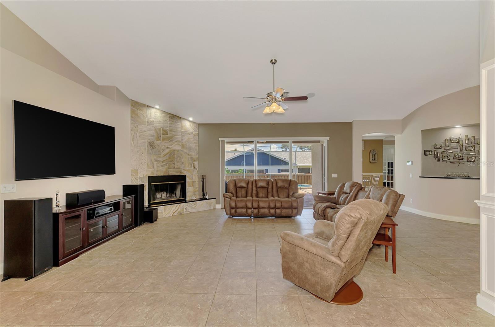 935 GRAHAM RD, VENICE, FL, 34293