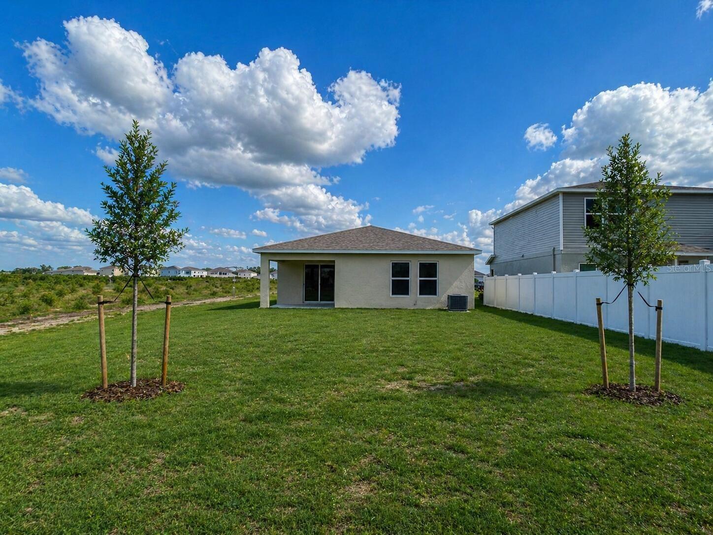 2093 GOLDEN BEAK DR, EAGLE LAKE, FL, 33839