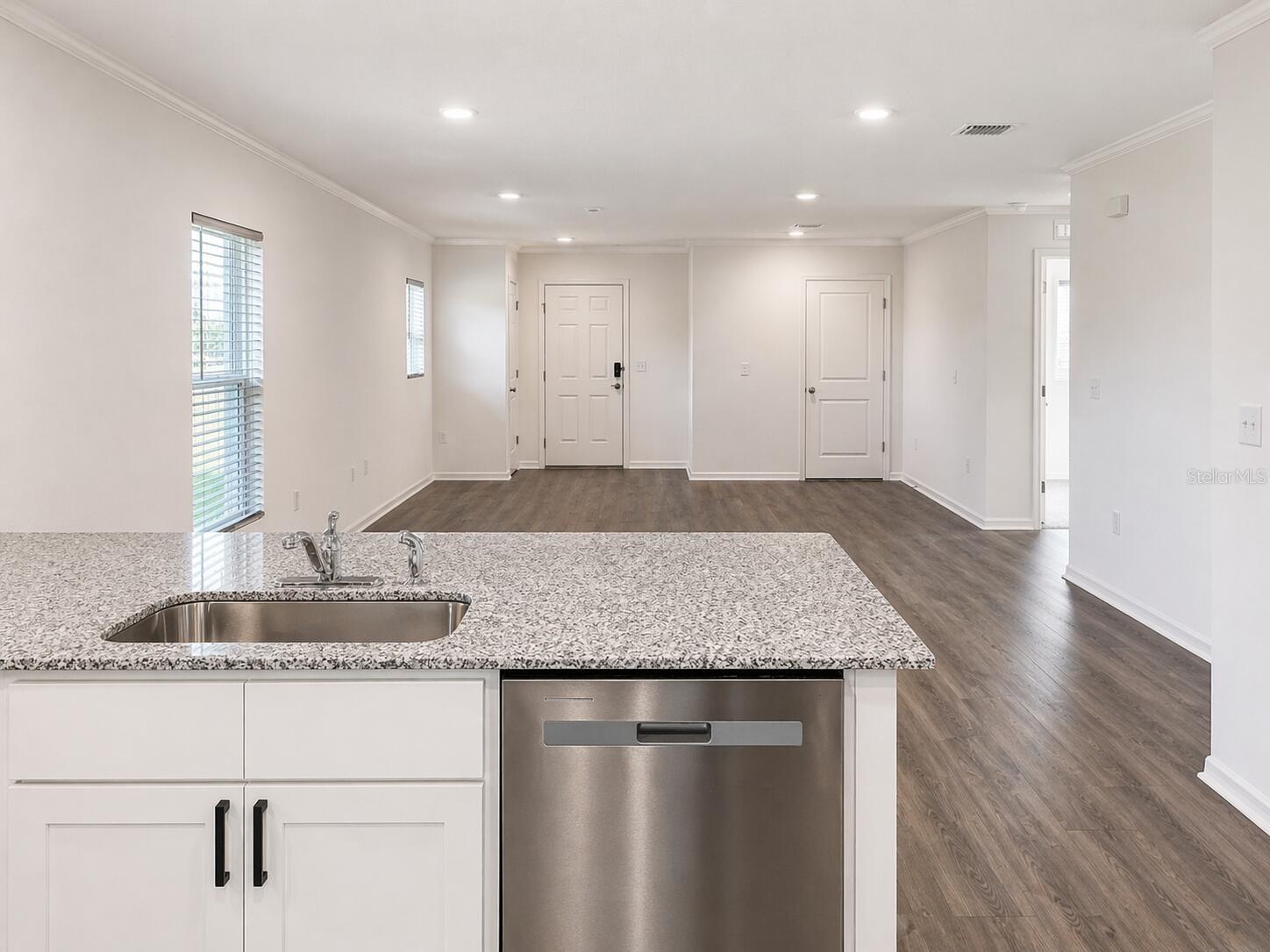 2093 GOLDEN BEAK DR, EAGLE LAKE, FL, 33839