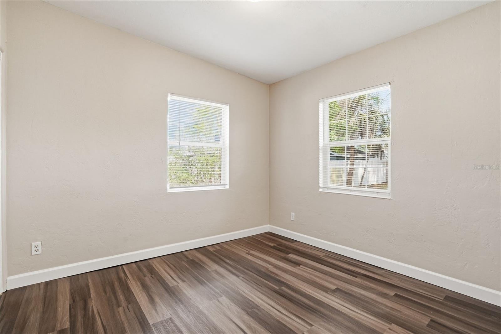 4826 S 8TH AVE S, ST PETERSBURG, FL, 33711