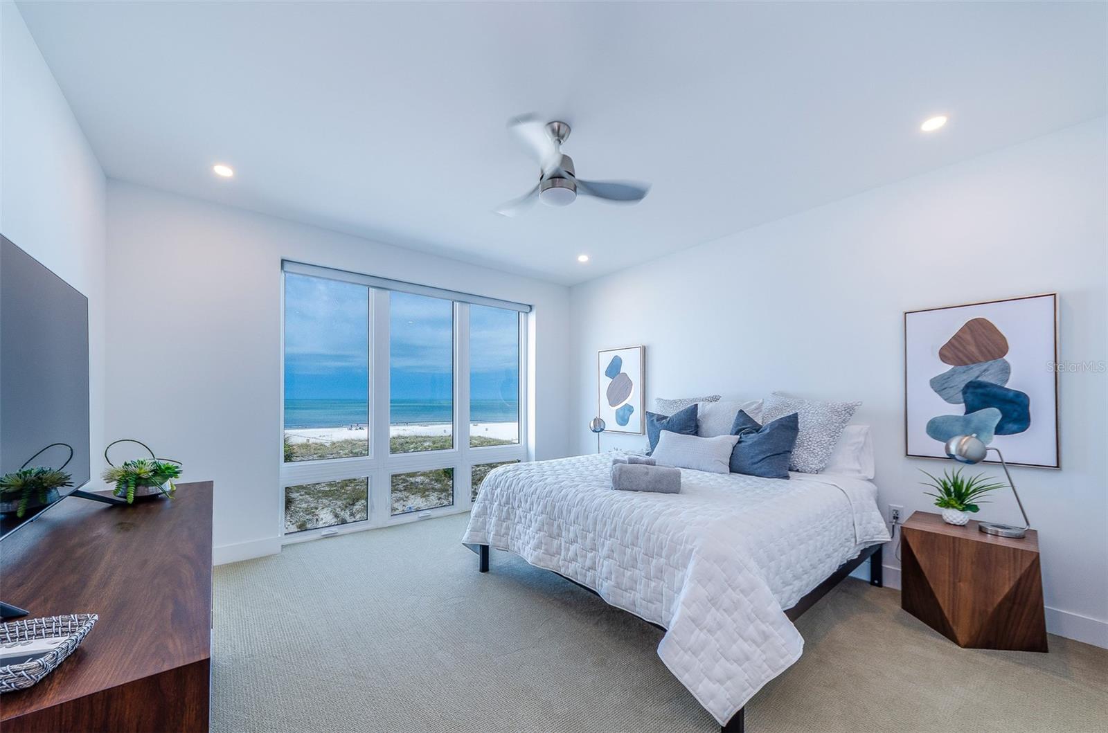 15 AVALON ST #401, CLEARWATER BEACH, FL, 33767