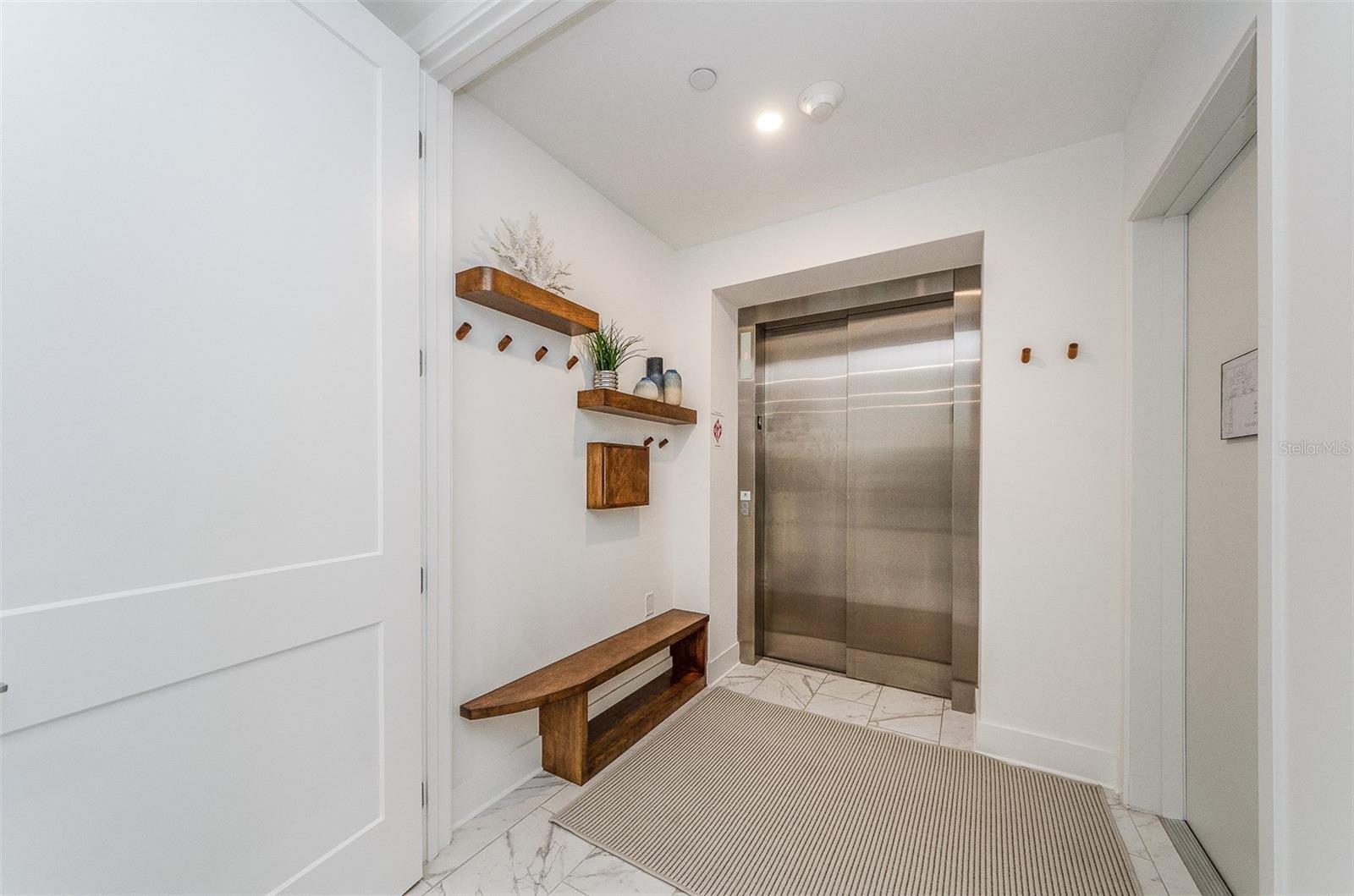 15 AVALON ST #401, CLEARWATER BEACH, FL, 33767
