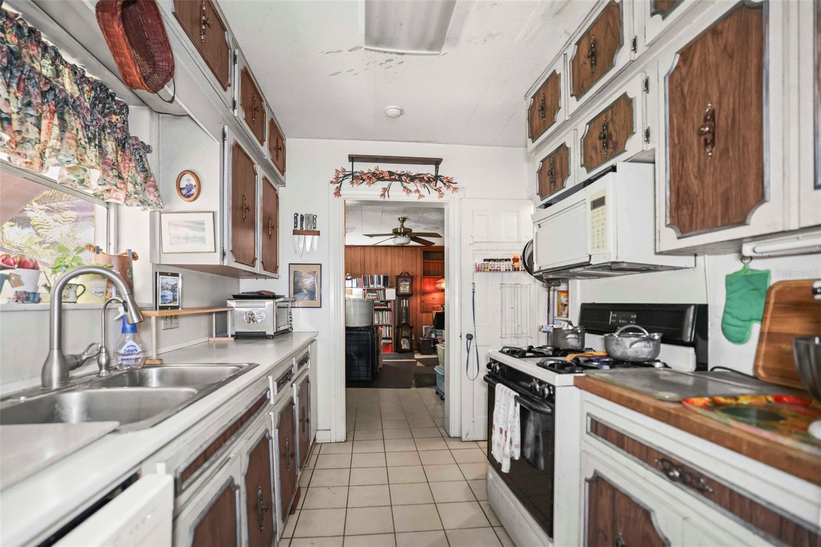 615 N GLENWOOD AVE, CLEARWATER, FL, 33755